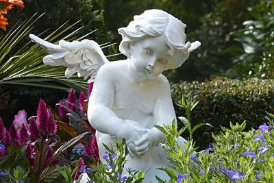 https://www.funerariadeguardia.es/almacen/noticias/img_angel17667971280.jpg