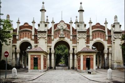 https://www.funerariadeguardia.es/almacen/noticias/img_funeraria_de_guardia_tanatorio_entierro_n_38.jpg