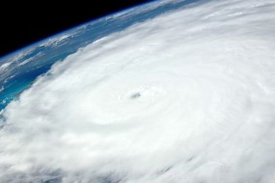 https://www.funerariadeguardia.es/almacen/noticias/img_hurricane10496121280.jpg